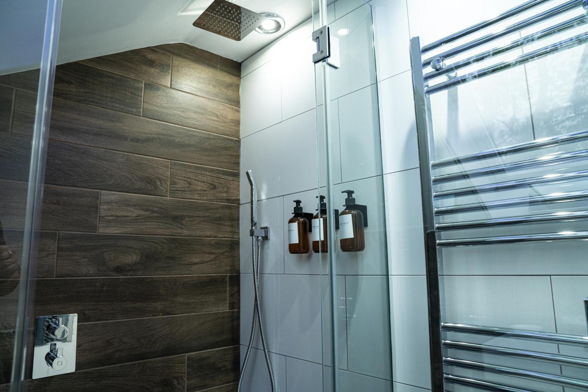 Chestnut Retreat A Stunning Annex Apartment Ossett 外观 照片
